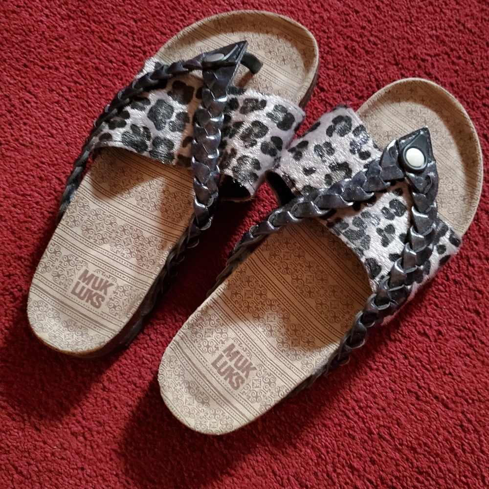 Sandals - Picture 1 of 2